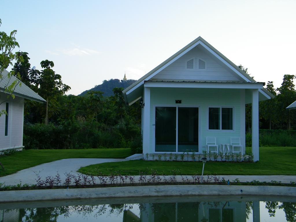 Banmon Makok Hotel Ban Makok Exterior photo